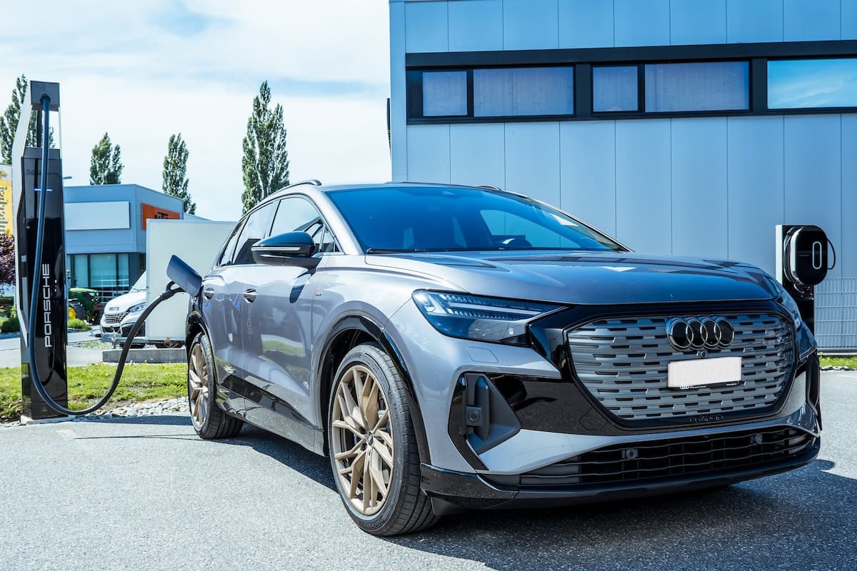 Q4 e tron
